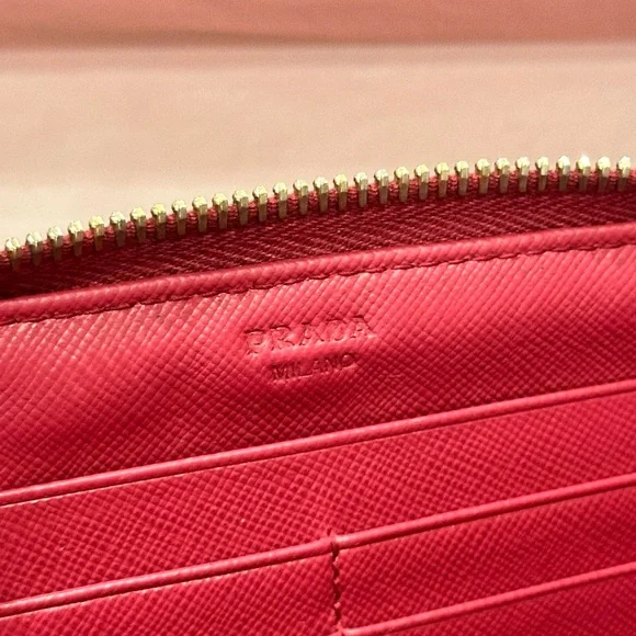 Prada Saffiano Zippy Wallet - Picture 8 of 15